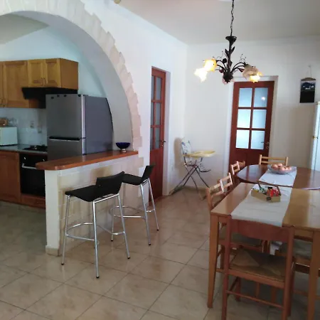 Coral Cypria 4*